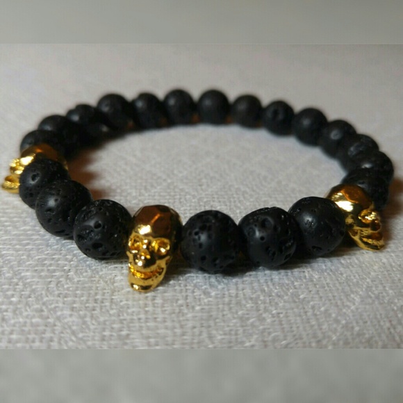 ⭐💀 Skull Lava Bead Stretch Bracelet Gold - Picture 2 of 5