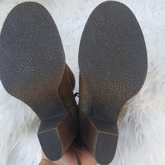 Sold - Picture 2 of 4