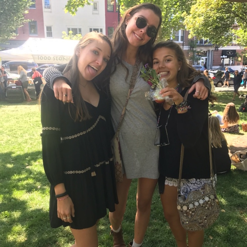 Meet your Posher, Lydia