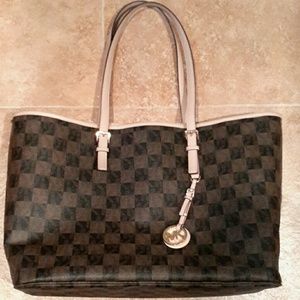 Michael Kors Limited Edition Jet Set Travel Tote