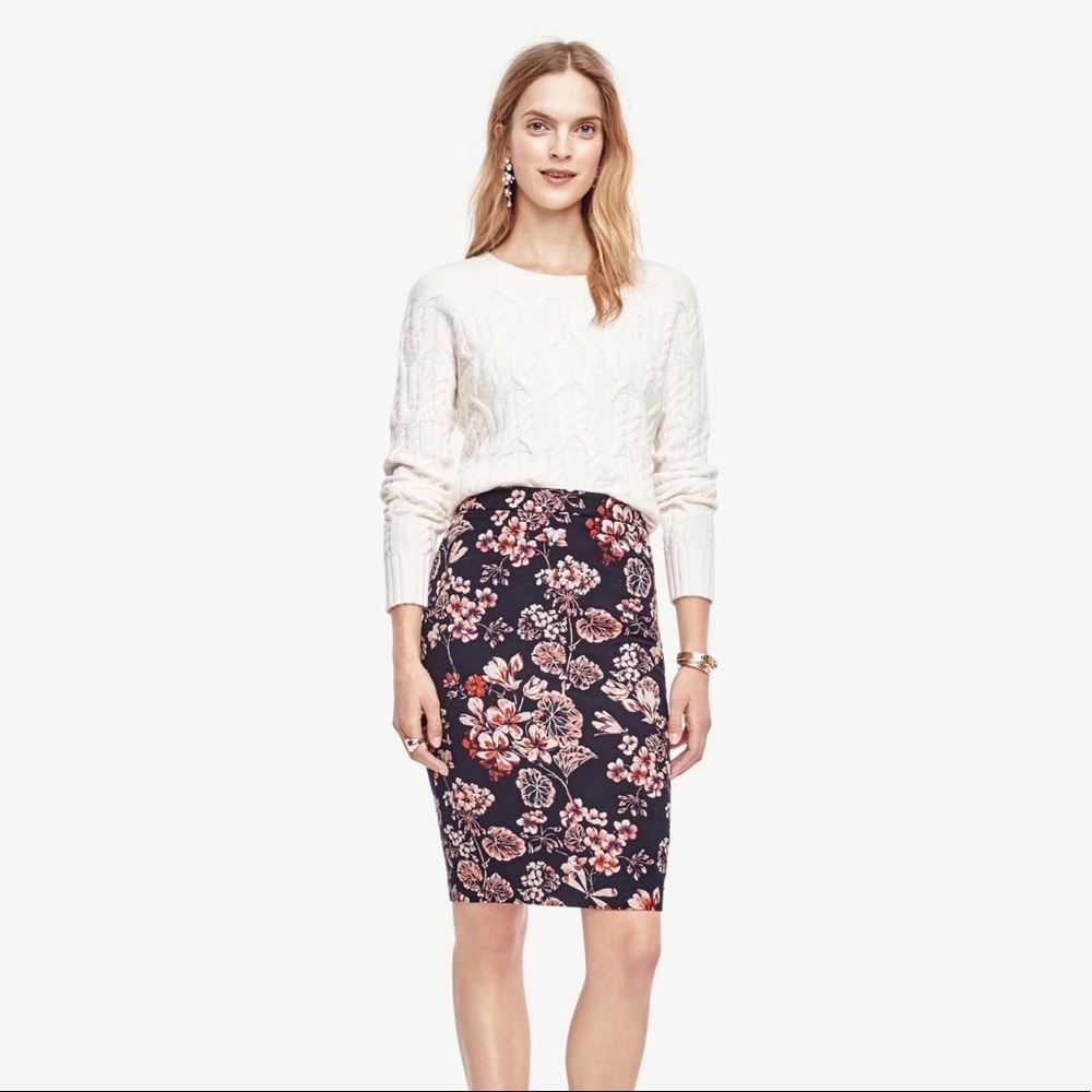 Navy Blue Geranium Ann Taylor Pencil Skirt!!