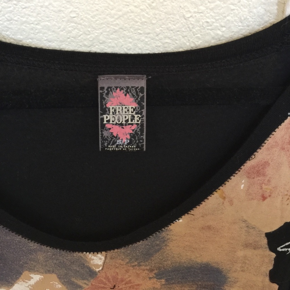 ❤️FREEPEOPLE TOP - Size S/P ❤️ - Picture 2 of 3