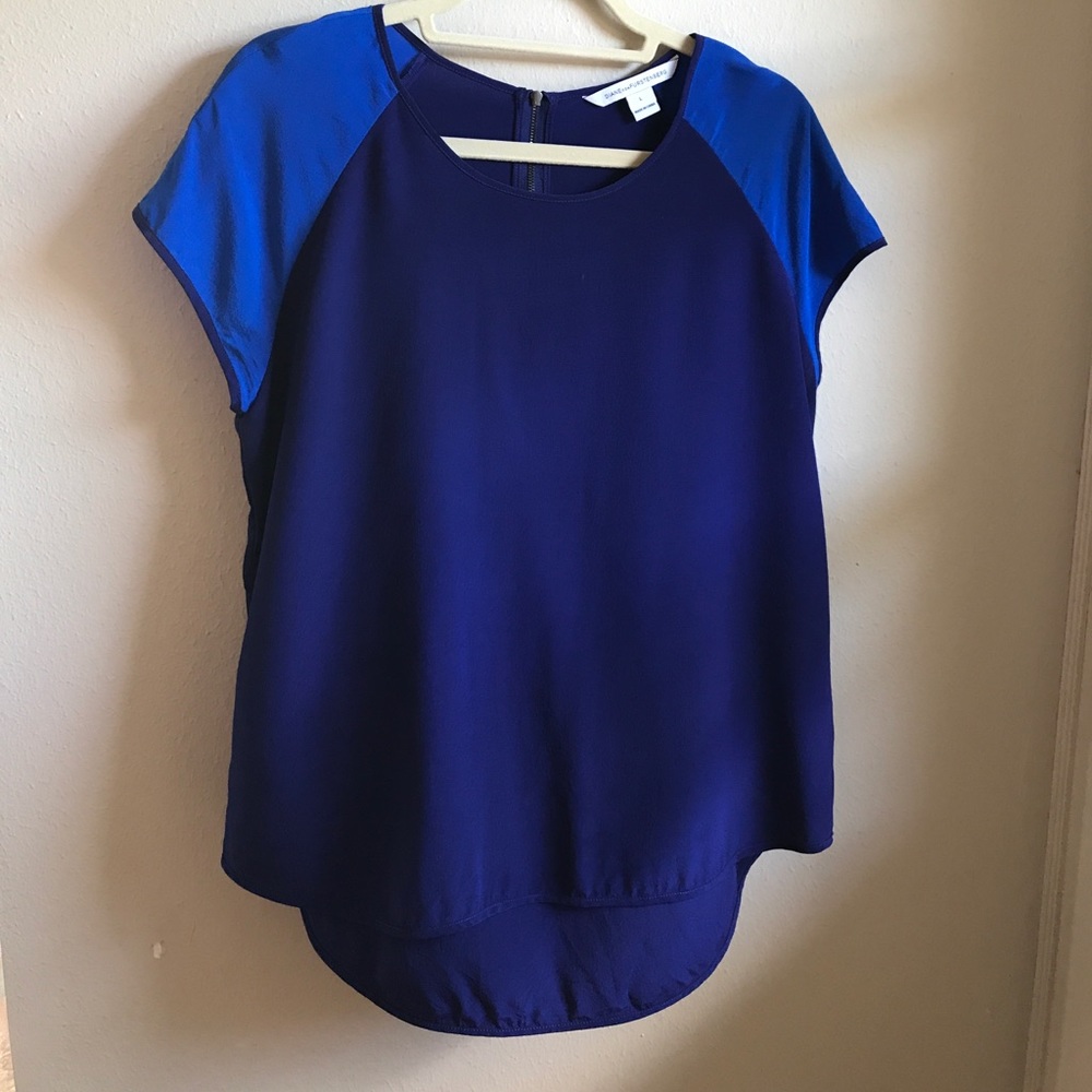 DVF blue short sleeve silk blouse