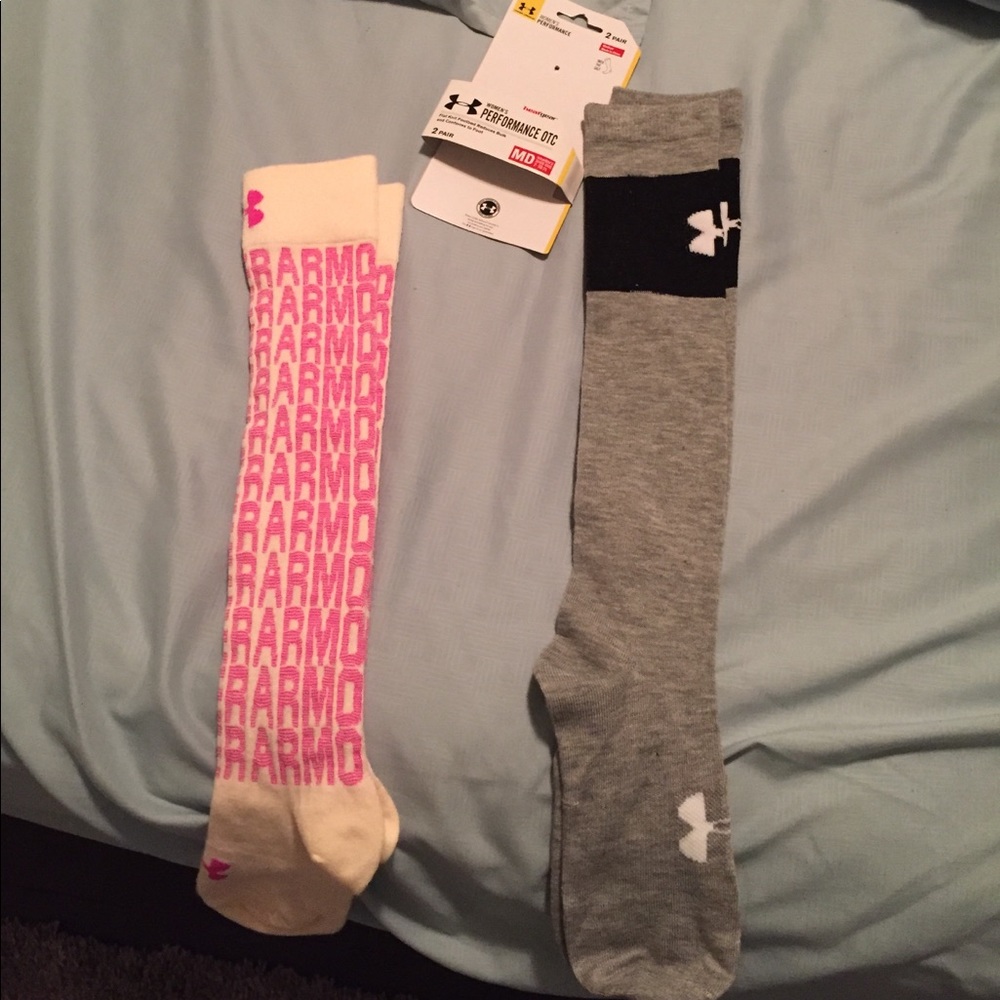 NWT underarmour knee high socks. 7-10.5 women's