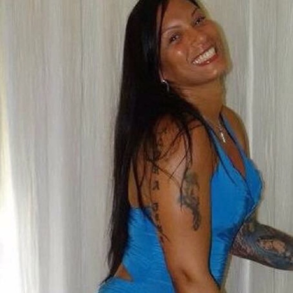 Meet your Posher, Elaine