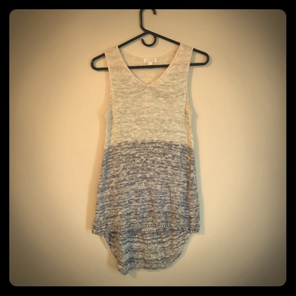Sleeveless sweater top