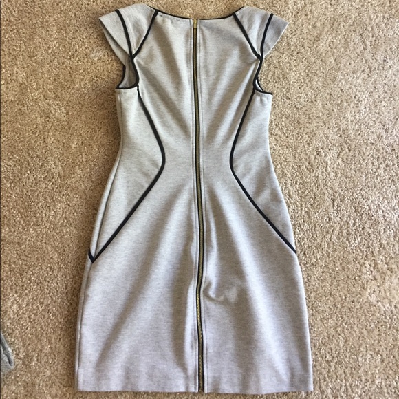 Express dress - Picture 3 of 3
