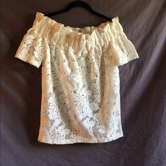 NWT H&M off the shoulder white lace blouse - Picture 5 of 8