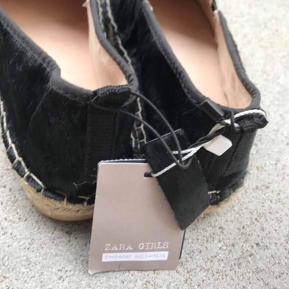 SOLD Zara Shoe Collection Pony Hair Fall Flats - Picture 7 of 8