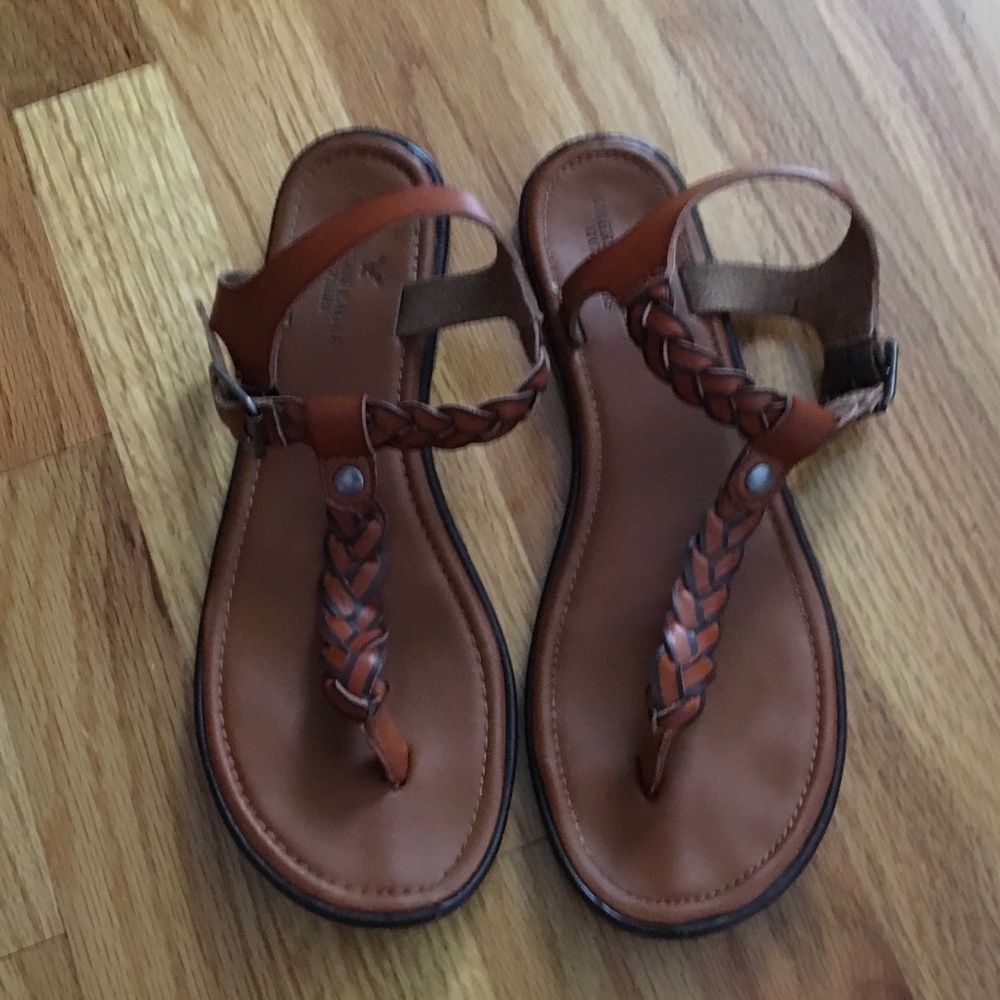 American eagle flat sandals