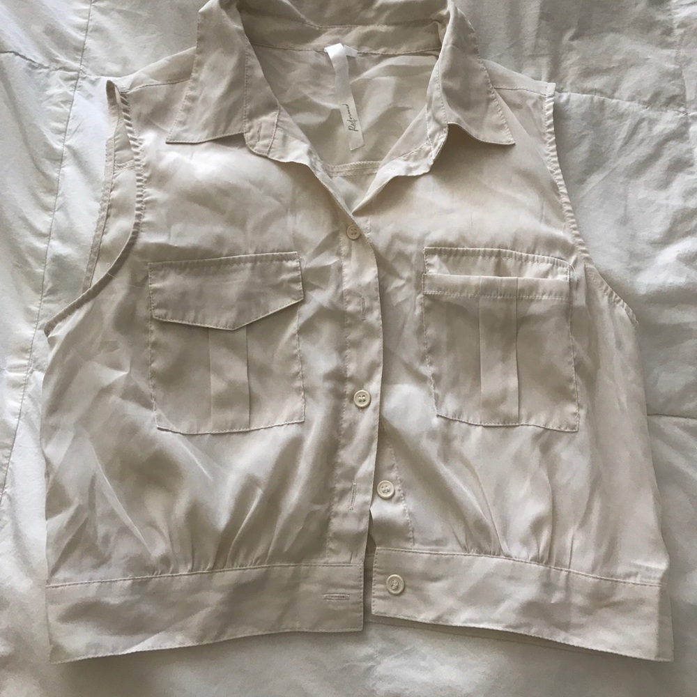 Cream crop top