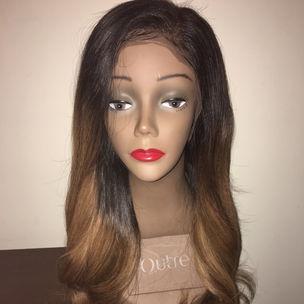 ‼️SALE‼️ Wig With Custom Color - Picture 2 of 7