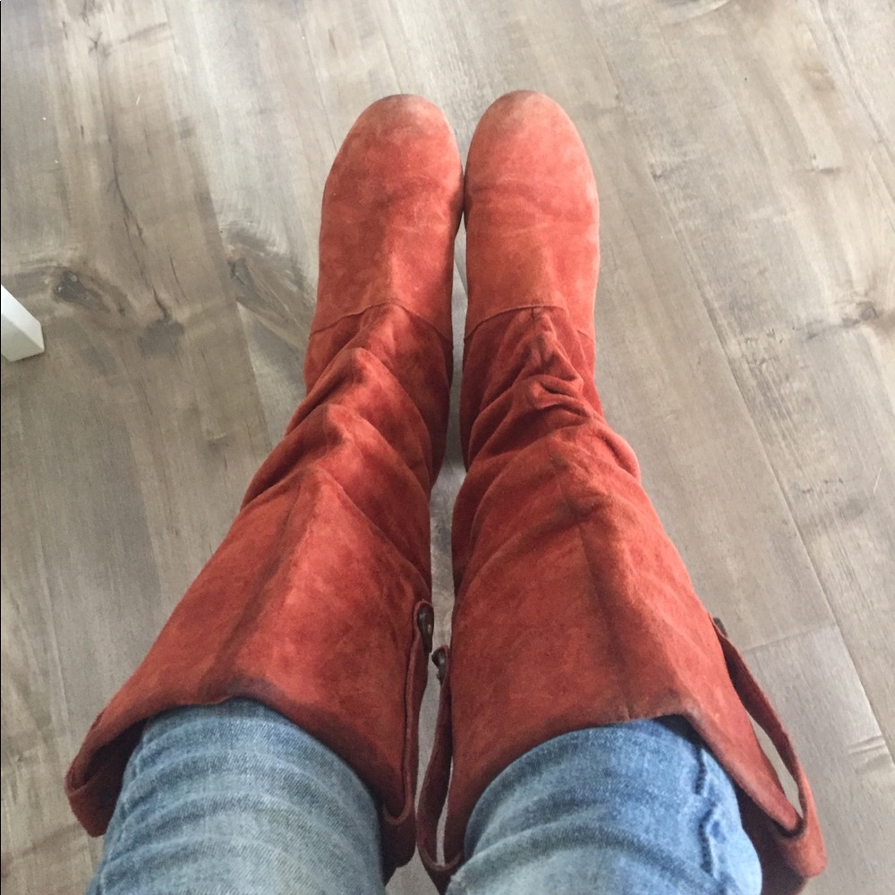 Ugg - Picture 5 of 5
