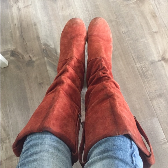 Ugg - Picture 5 of 5