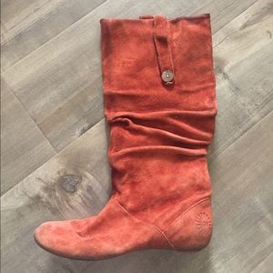 Ugg
