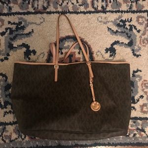 Michael Kors Large Jet Set Tote Bag