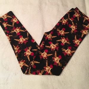 Lularoe OS leggings brand new Valentines Day Print