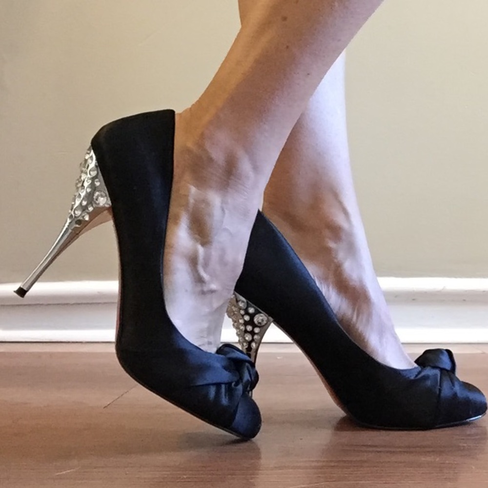 Sexy Rhinestone Paris Hilton pump
