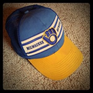 1980's Milwaukee Brewers Mesh Baseball Hat