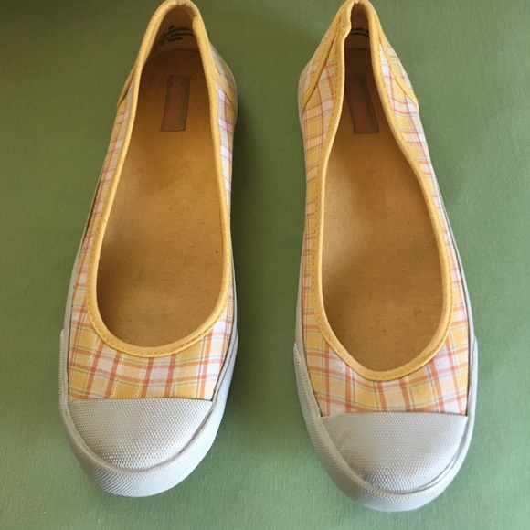 Sunshiney Yellow Bare Traps Roxette 9M - Picture 1 of 5