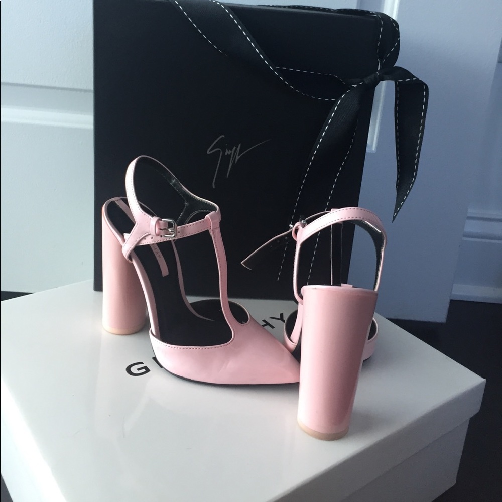 Rare!sold out! Pink Sold Out Zara Sandal sz 35