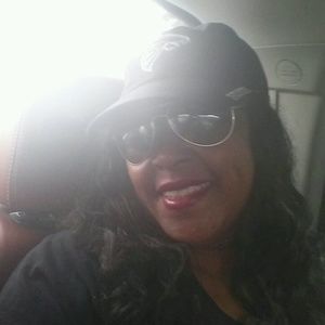 Meet your Posher, Yolanda