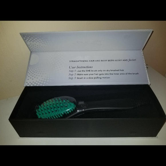 Beyond The Beauty Ceramic Straightening Brush