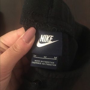 Men's Nike Sweatpants (medium)