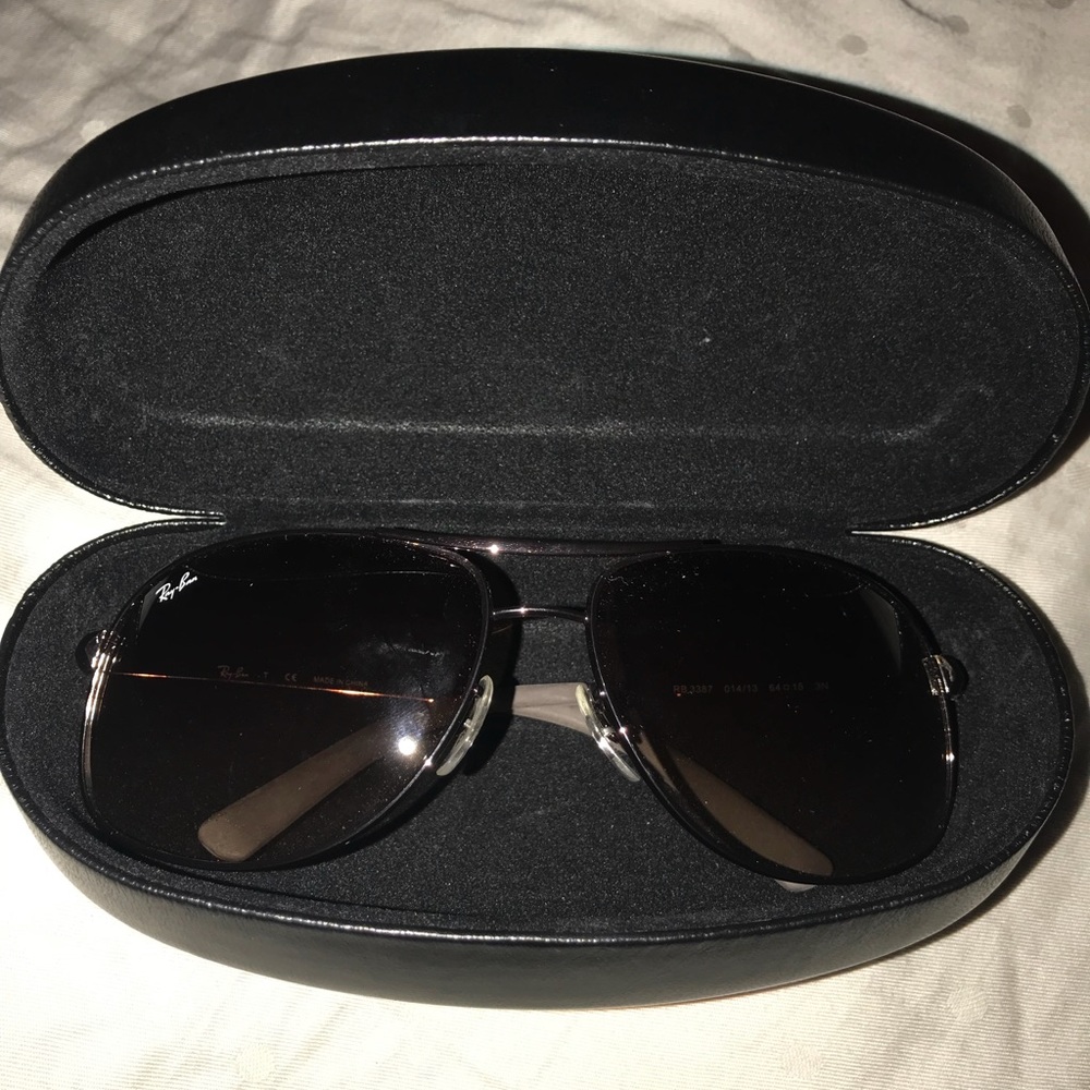 Ray Bans - Picture 2 of 5
