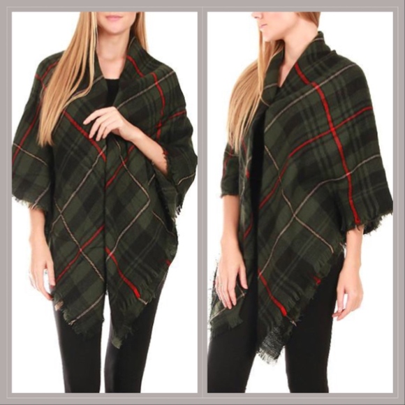 Hunter green plaid big blanket scarf with fringe - Picture 2 of 6
