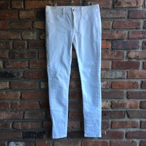AE White Denim Jegging