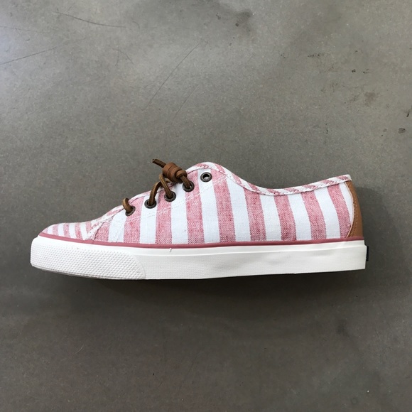 Sperry Shoes - NWT Seacoast Multi Stripe Sperry Sneakers 7.5