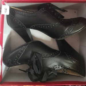 Lace up oxford heels