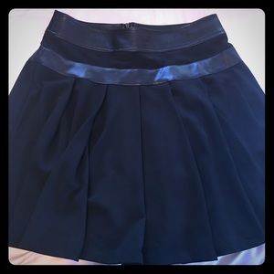 Guess Pleather and polyester midi skirt