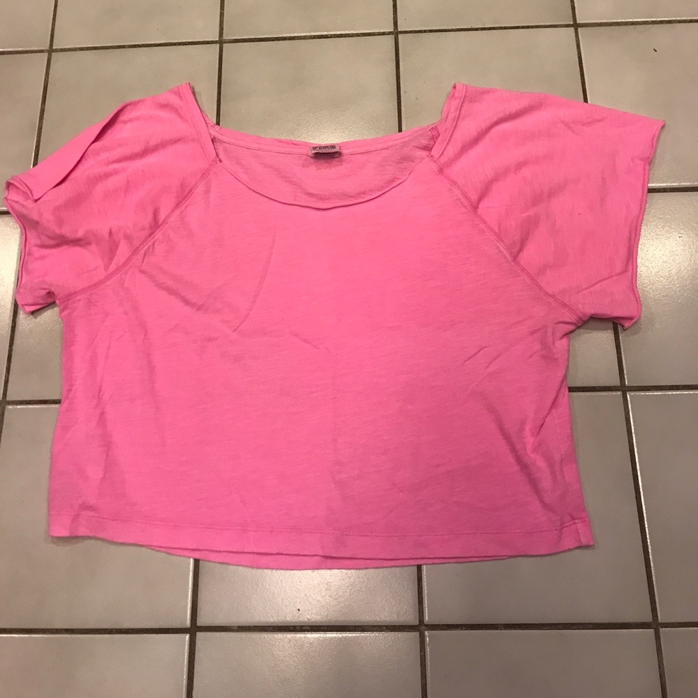 PINK lightweight top/ cropped top