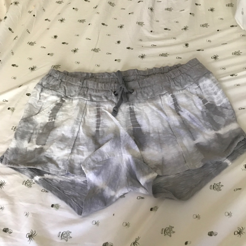 A Pea In the Pod Maternity Shorts