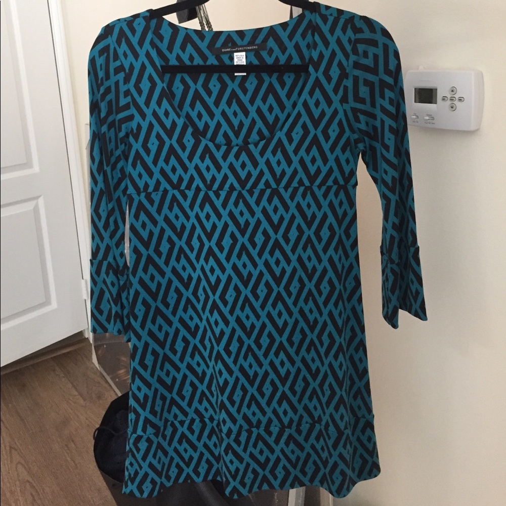 Diane vonfurstenberg silk mini dress