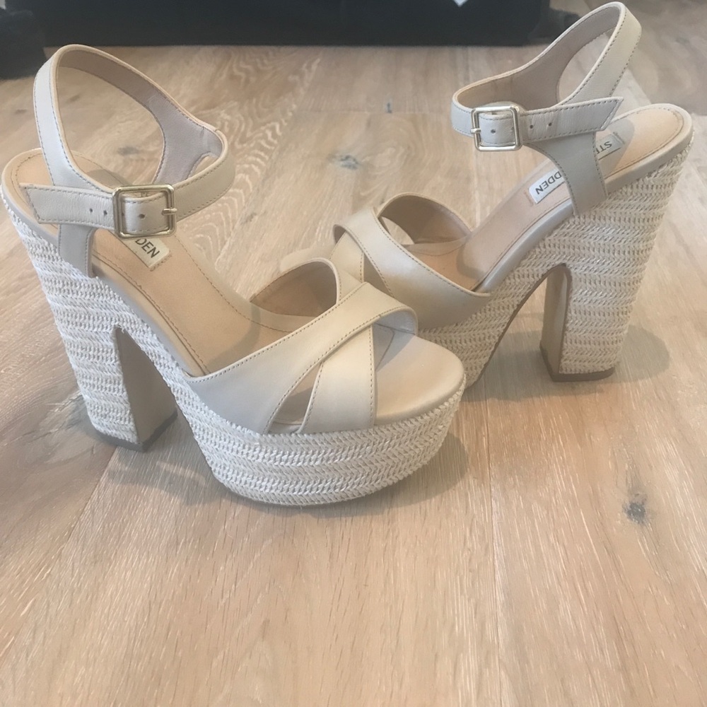 Steve Madden Nude Wedges Size 7.5