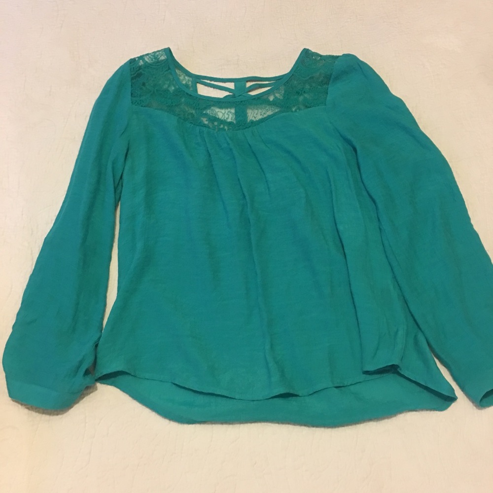 Women's blouse