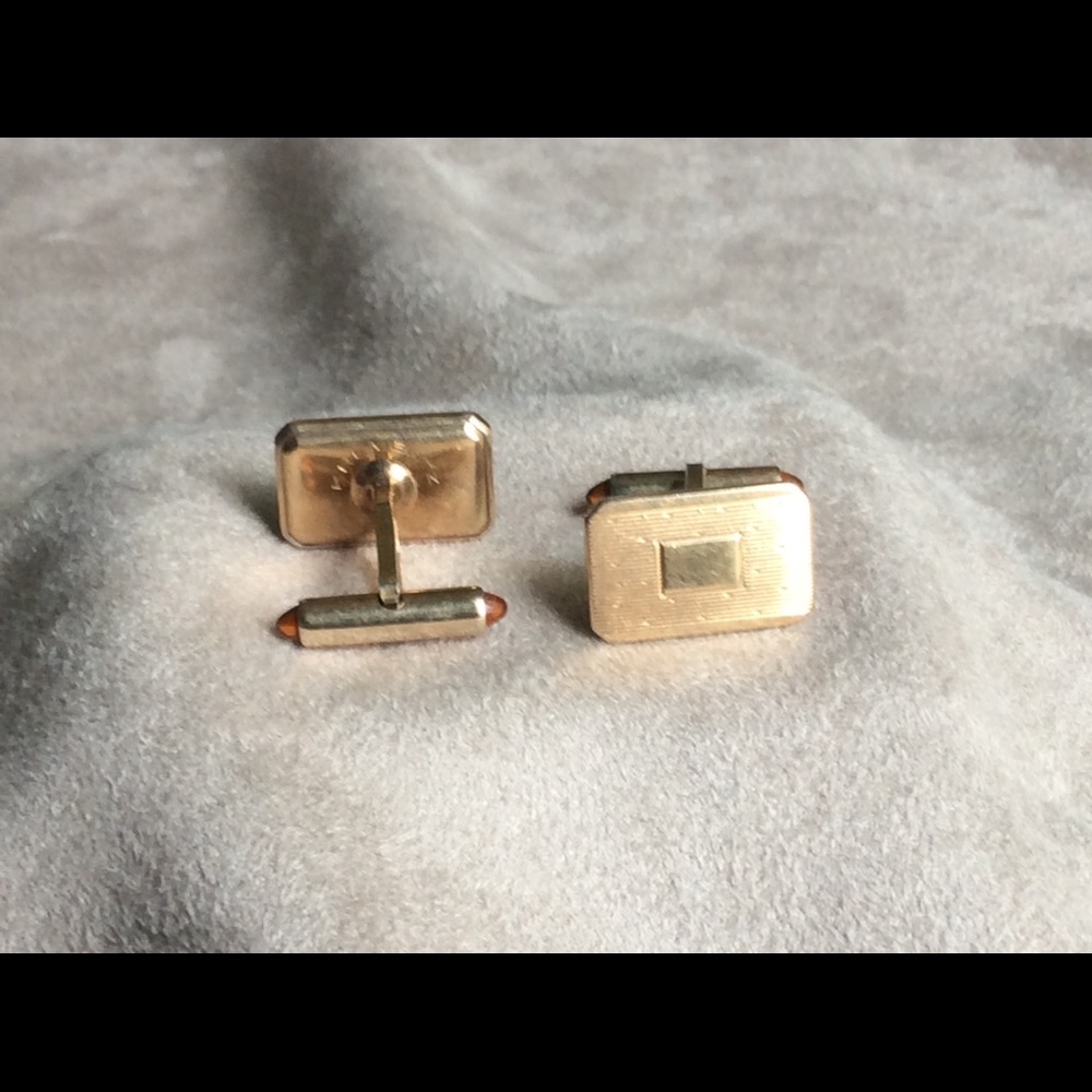Cufflinks