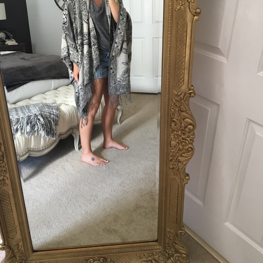 Abercrombie Kimono
