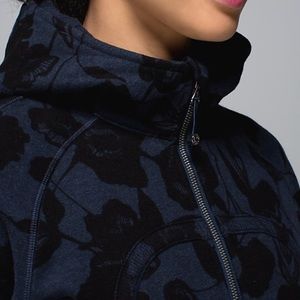 Lululemon Scuba II hoodie, navy blue floral, sz 4
