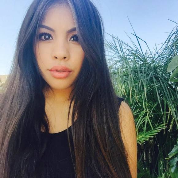 Meet your Posher, Maria - Picture 1 of 1