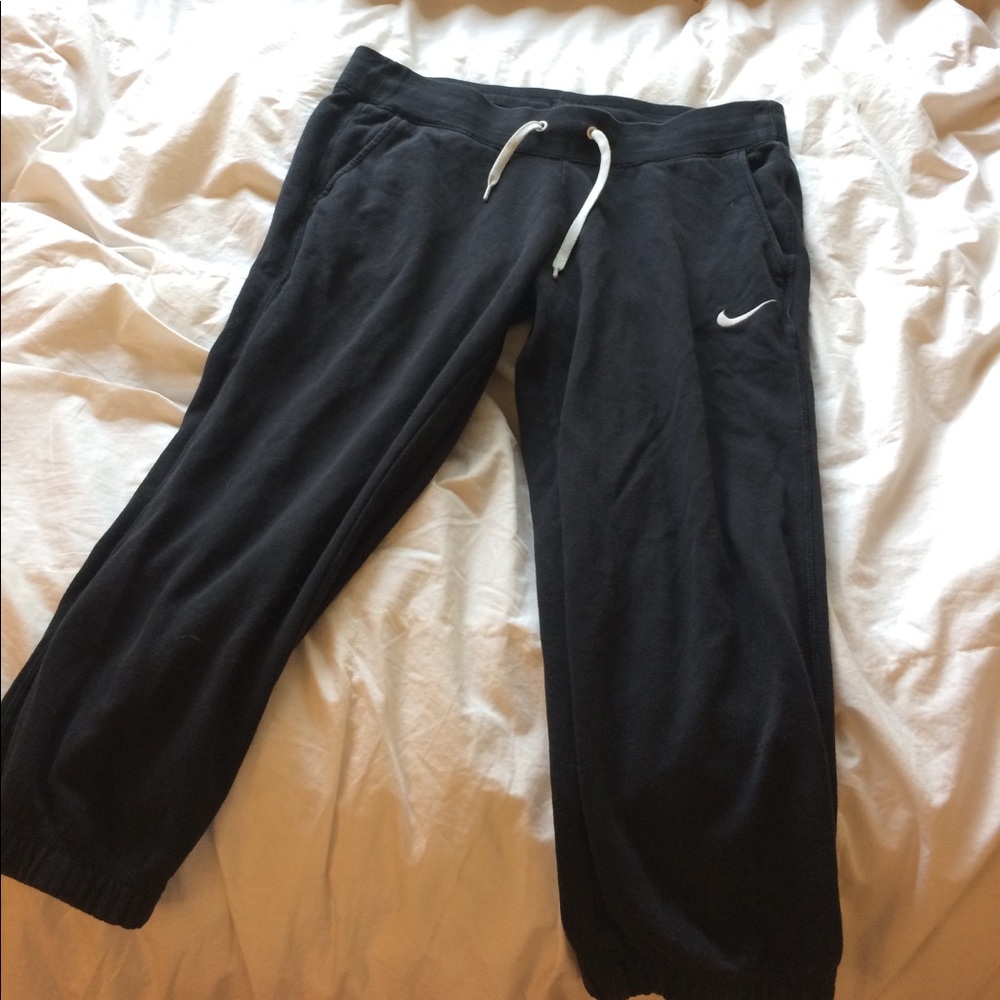 Nike joggers knee length.