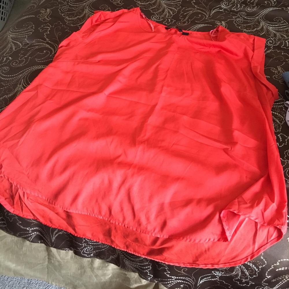 3x Cap Sleeve High Low Shirt