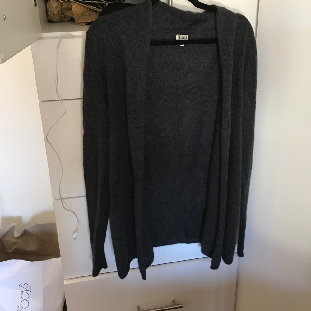 100cashmere cardigan