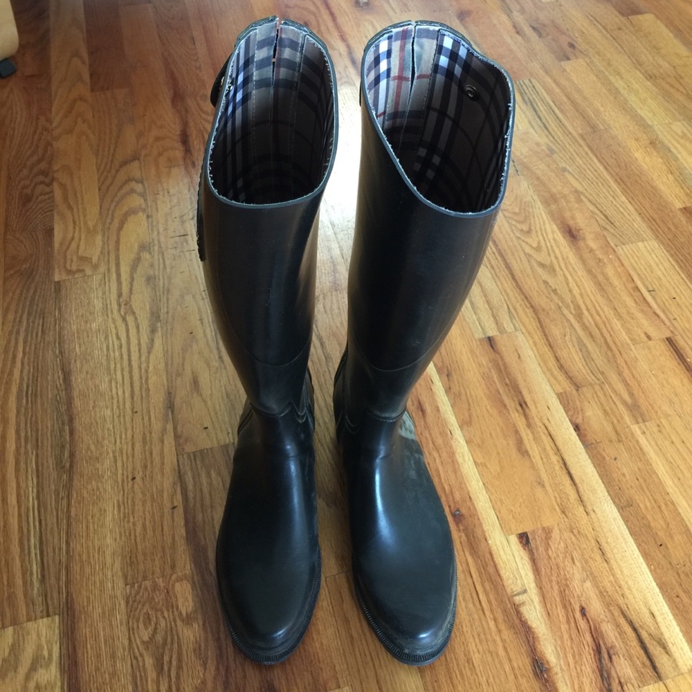 Burberry rain boots