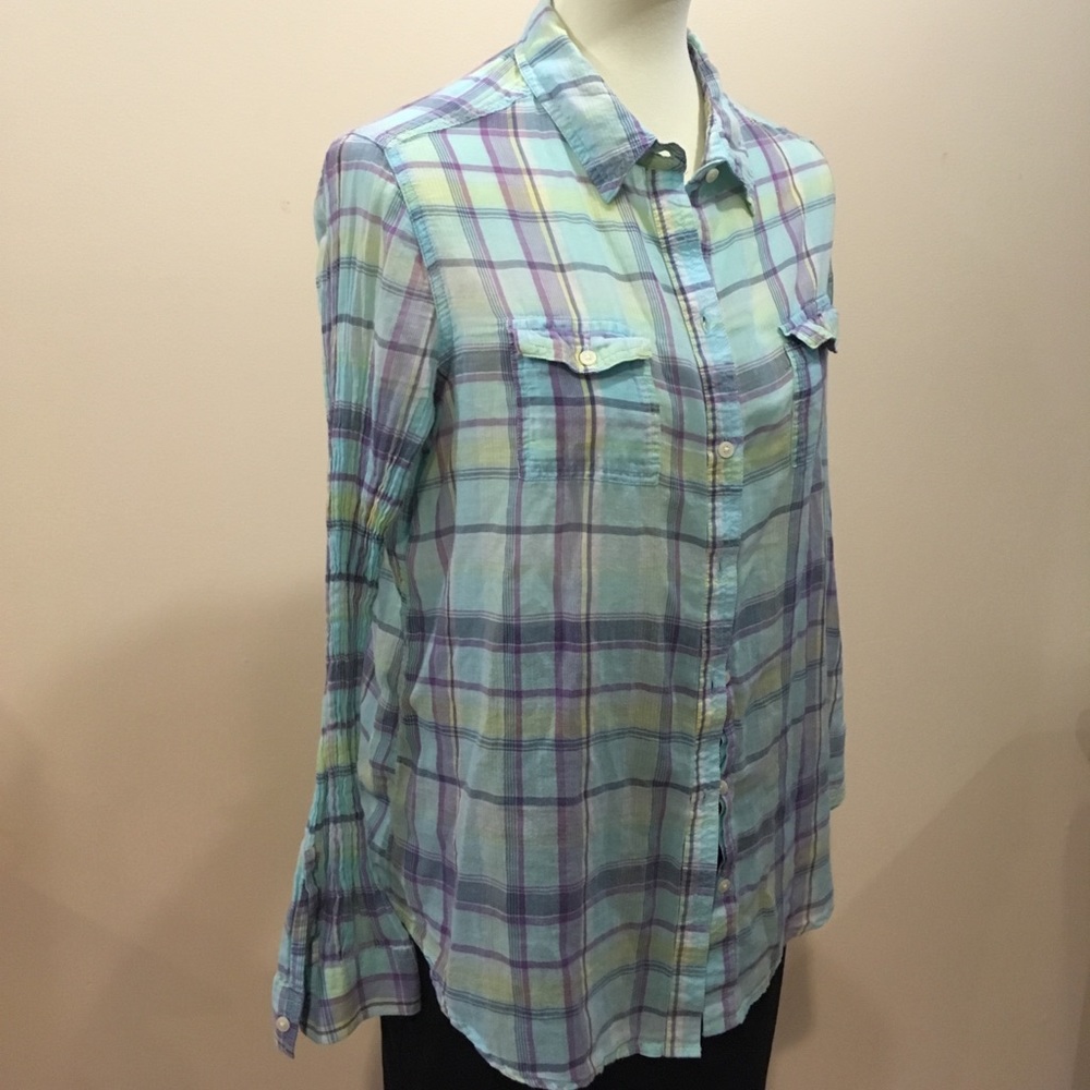 * SOLD * Old Navy light top