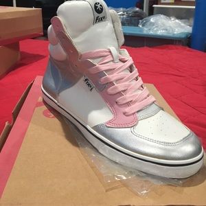 Steve Madden Sneakers