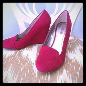 Kenneth Cole Reaction heels.